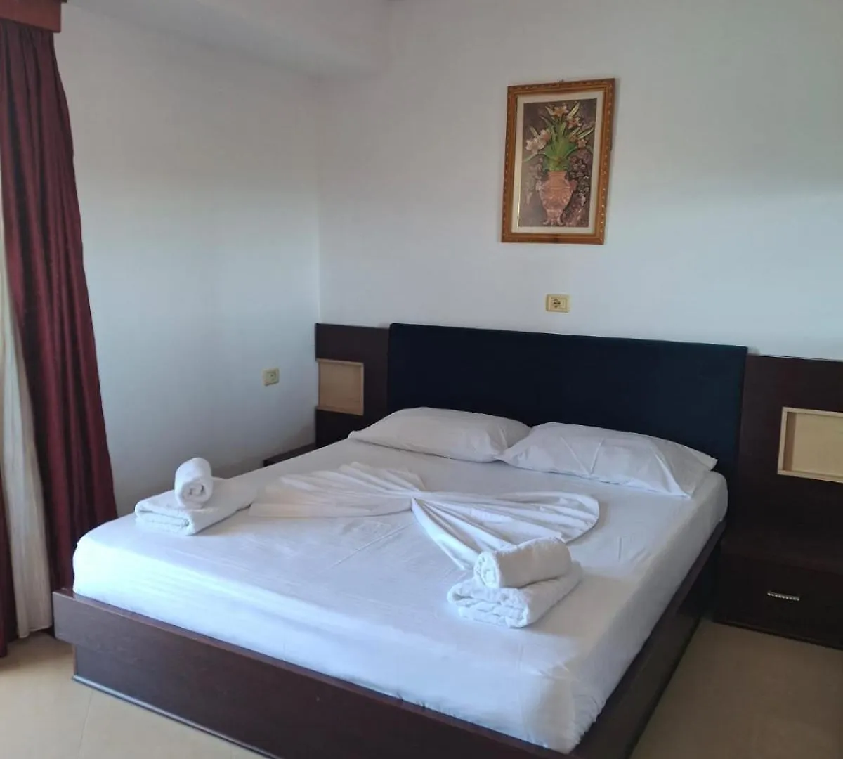 Noel & Lea Apartment Ксамил Албания
